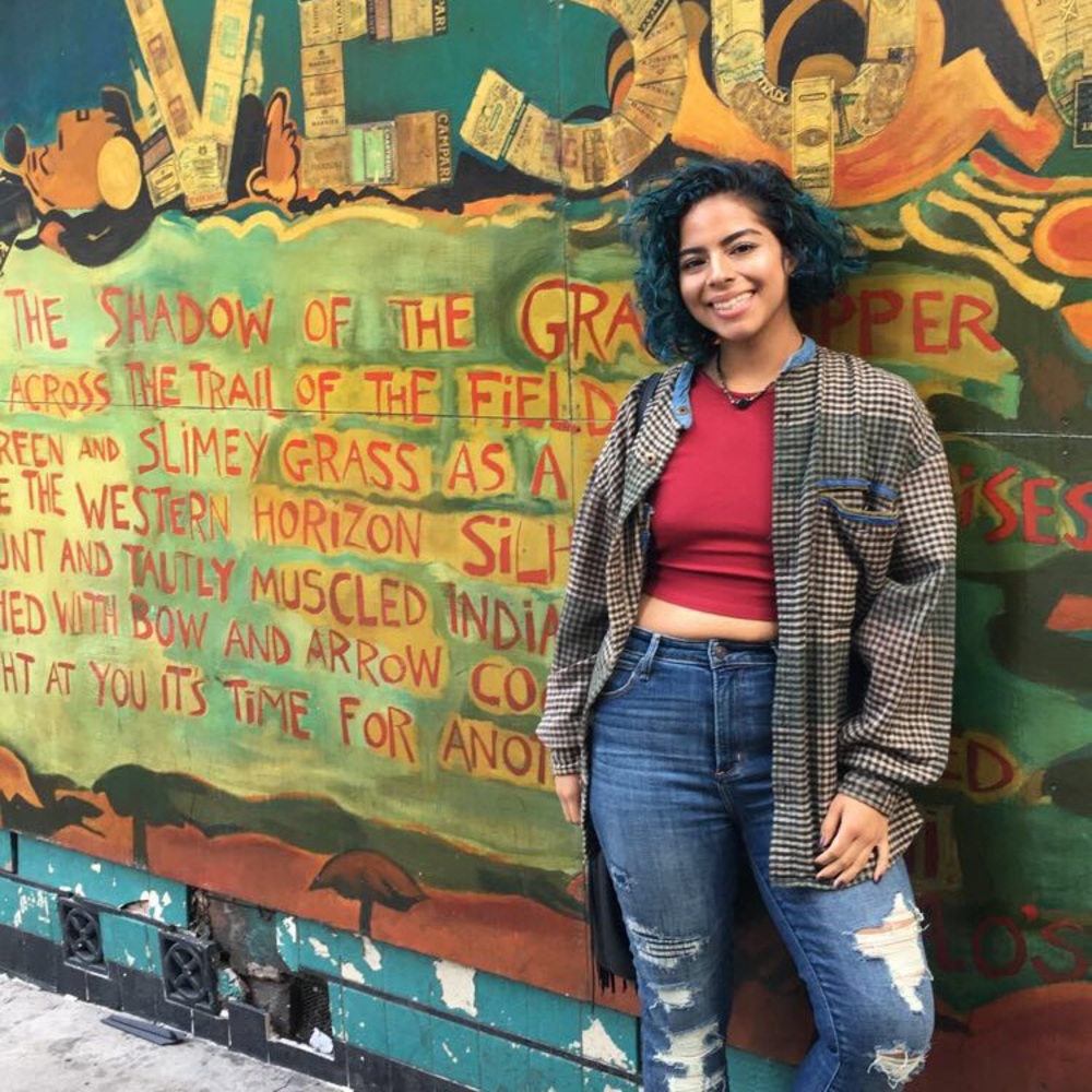 Meet your Posher, Lesly